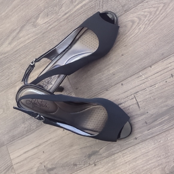 Life Stride Shoes - Heels by Life Strides Black  w/Comfort Insoles Soft System